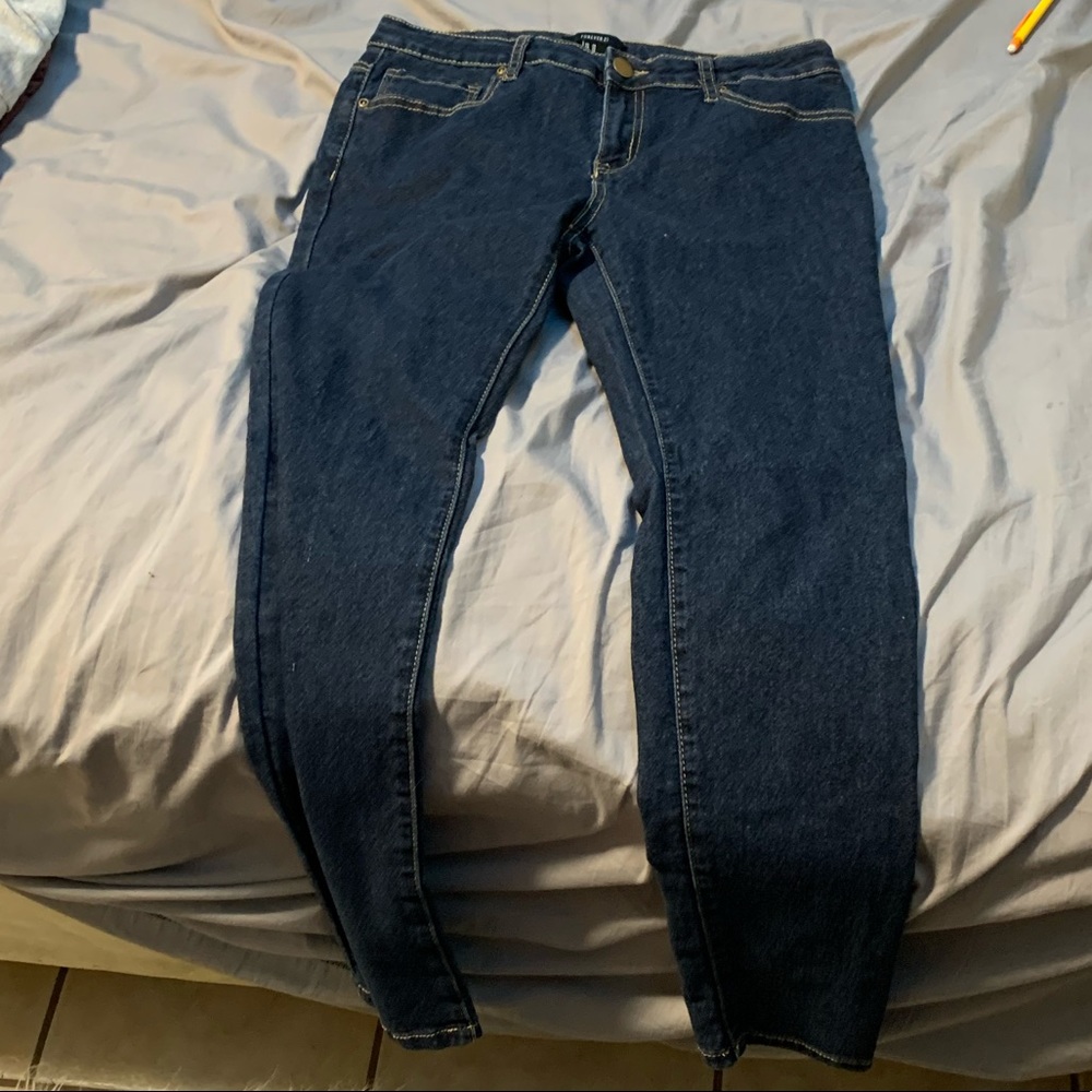 Forever 21 skinny jeans .